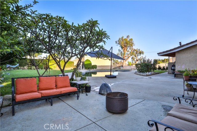 6073 Cameo Street, Rancho Cucamonga CA: https://media.crmls.org/medias/bb9e61a4-c7db-4393-916a-07fa0c305a22.jpg