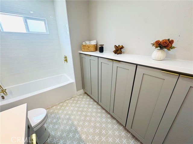 9231 La Salle Avenue, Los Angeles CA: https://media.crmls.org/medias/bb9ebc9b-0f68-432d-89e9-e7522f1858ec.jpg