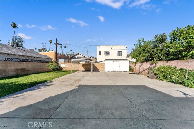 225 N Avenue 57, Los Angeles CA: https://media.crmls.org/medias/bb9efa56-eb35-4f44-9db5-8a79700d0857.jpg