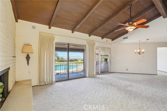 42131 San Jose Drive, San Jacinto CA: https://media.crmls.org/medias/bb9f1eba-e1ca-4e2d-9ff5-dfd53efcdc3d.jpg