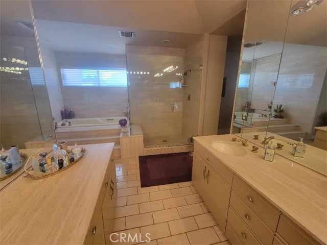 Detail Gallery Image 19 of 24 For 208 Kavenish Dr, Rancho Mirage,  CA 92270 - 3 Beds | 3 Baths