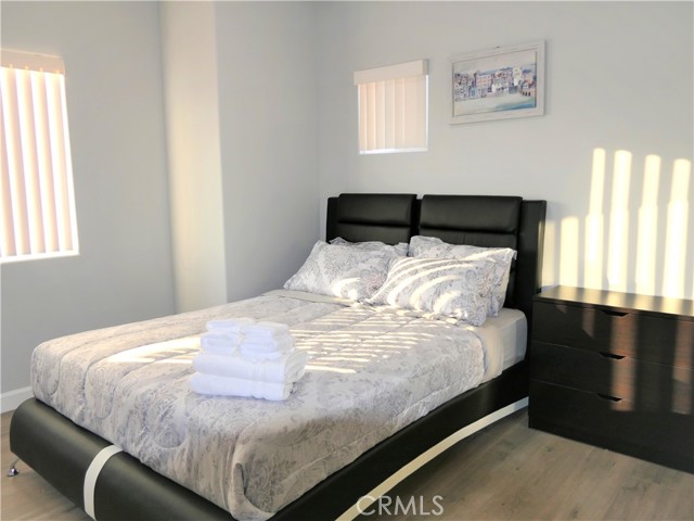 Detail Gallery Image 17 of 26 For 1735 S Easy Way, Anaheim,  CA 92804 - 3 Beds | 2/1 Baths
