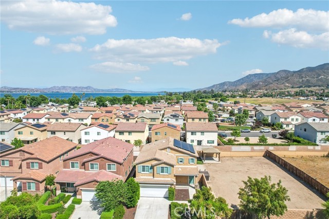 30012 Cottage Lane, Lake Elsinore CA: https://media.crmls.org/medias/bba1bd84-5c89-4371-82b7-ea26e2582041.jpg