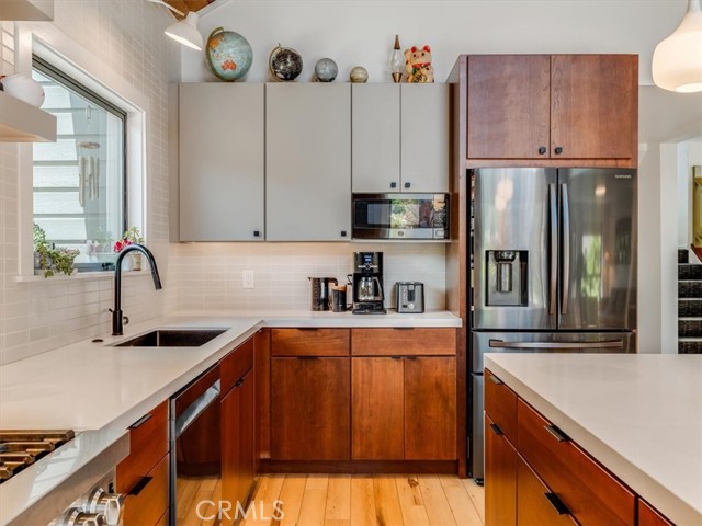 1750 La Luna Court, San Luis Obispo CA: https://media.crmls.org/medias/bba2e1b0-9809-4cbd-a6ed-4b23f5292192.jpg