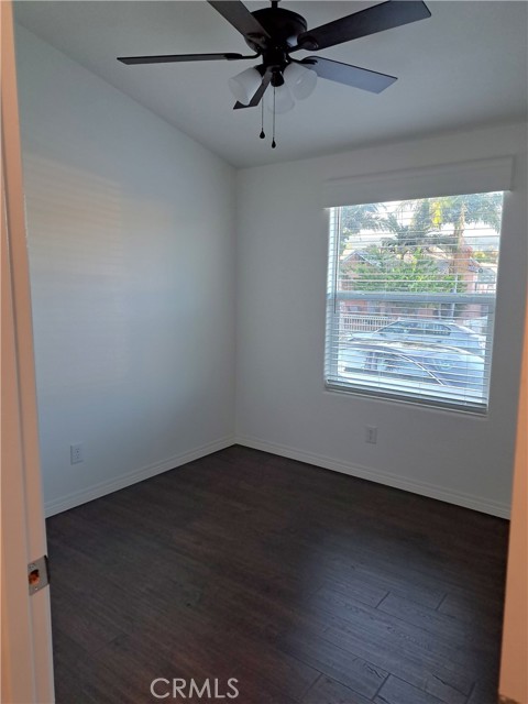 Detail Gallery Image 17 of 24 For 400 E. Arbor St. #1,  Long Beach,  CA 90805 - 3 Beds | 2 Baths