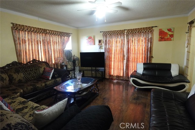Detail Gallery Image 10 of 26 For 1063 Quarry St, Corona,  CA 92879 - 3 Beds | 1 Baths