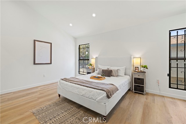 11107 Arminta Street, Sun Valley CA: https://media.crmls.org/medias/bba37311-a666-444c-8087-6e8b582a69b1.jpg
