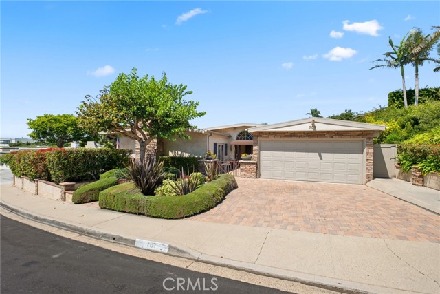 Detail Gallery Image 25 of 31 For 707 Malabar Dr, Corona Del Mar,  CA 92625 - 3 Beds | 2 Baths