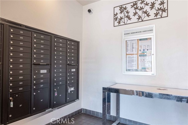 Detail Gallery Image 18 of 21 For 6815 Remmet Ave #319,  Canoga Park,  CA 91303 - 1 Beds | 1 Baths