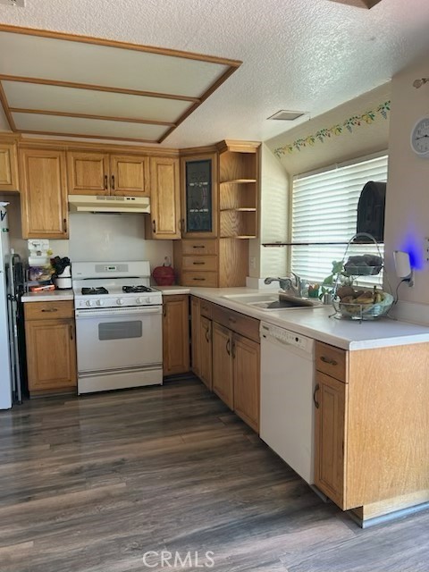 24321 Rimview Road, Moreno Valley CA: https://media.crmls.org/medias/bba4cf3c-9d3b-43f3-b717-80f57d9cbcde.jpg