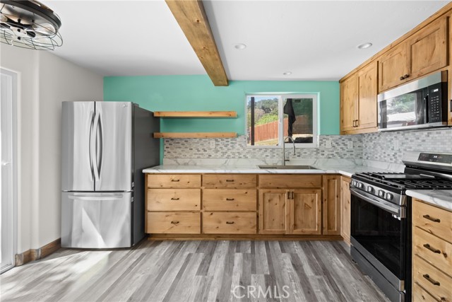 8950 Pueblo Avenue, Atascadero CA: https://media.crmls.org/medias/bba4f561-8a8d-4522-9598-fe21e07841e2.jpg