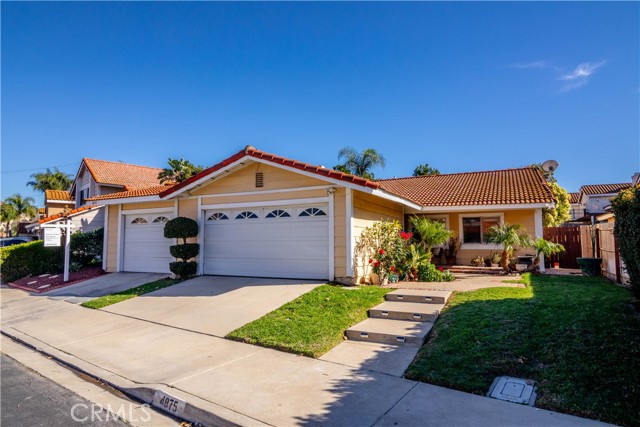 Detail Gallery Image 4 of 35 For 4875 Golden Ridge Dr, Corona,  CA 92878 - 3 Beds | 2 Baths