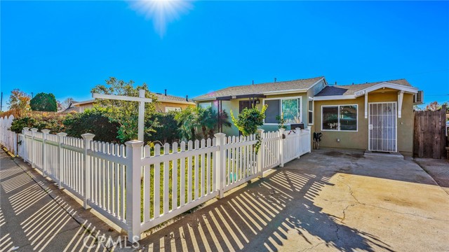 Front Image Thumbnail for CRDW25269135