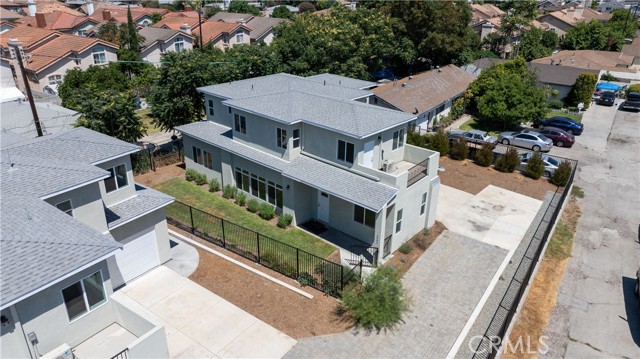 Image 3 of 26 For 3444 Whistler Avenue