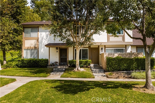Detail Gallery Image 6 of 36 For 5497 E Willow Woods Ln #C,  Anaheim,  CA 92807 - 3 Beds | 1/1 Baths