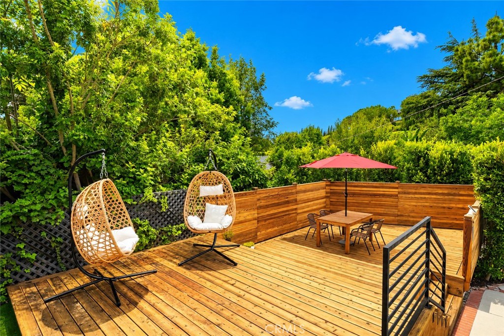 https://media.crmls.org/medias/bba797c6-743d-4a85-9c71-366029222d04.jpg?preset=X-Large