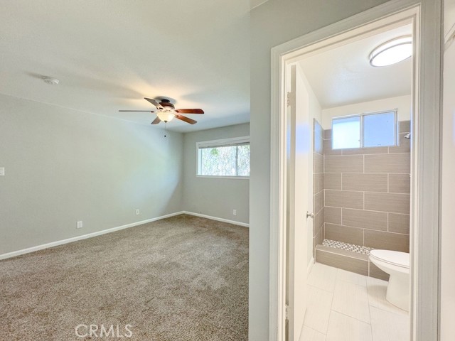 Detail Gallery Image 5 of 22 For 18547 Collins St #B24,  Tarzana,  CA 91356 - 2 Beds | 2 Baths