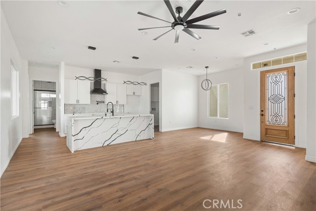 Detail Gallery Image 9 of 41 For 3714 Brave Ave, Bakersfield,  CA 93304 - 3 Beds | 2 Baths