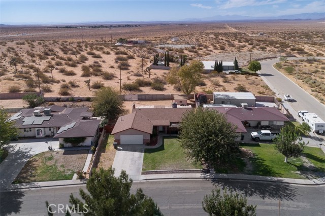 Detail Gallery Image 3 of 26 For 25807 Cherryhill Dr, Boron,  CA 93516 - 3 Beds | 2 Baths