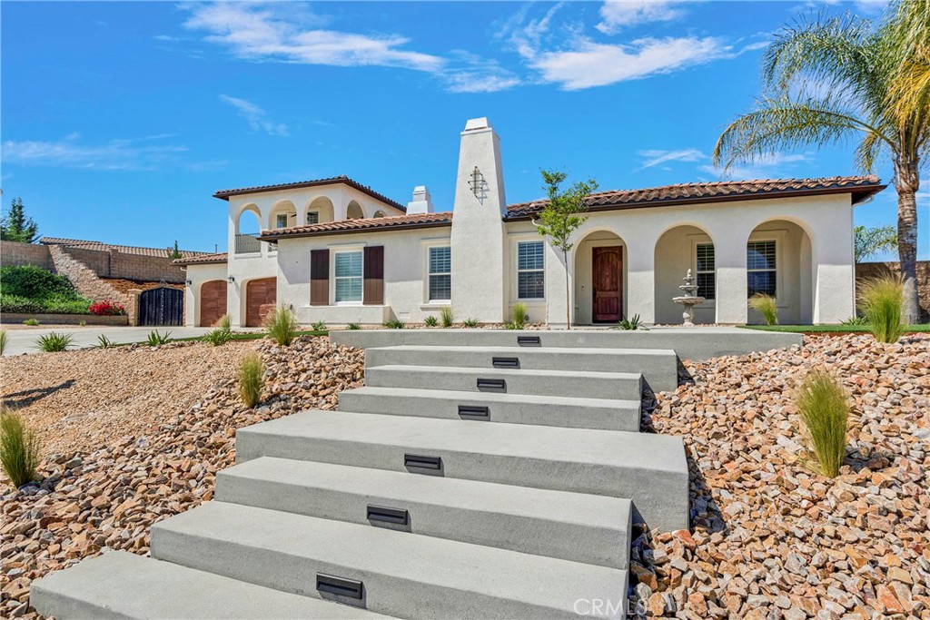 7945 Horizon View Drive, Riverside, CA 92506