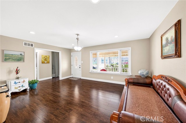 Image 8 of 44 For 15243 Crosswood