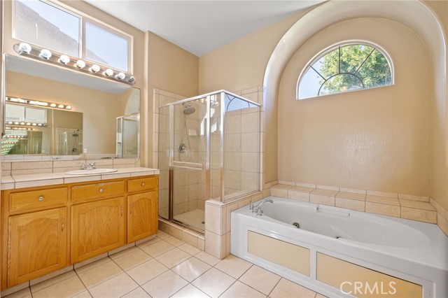 Detail Gallery Image 25 of 38 For 9600 Lake Superior Dr, Bakersfield,  CA 93312 - 4 Beds | 3/1 Baths