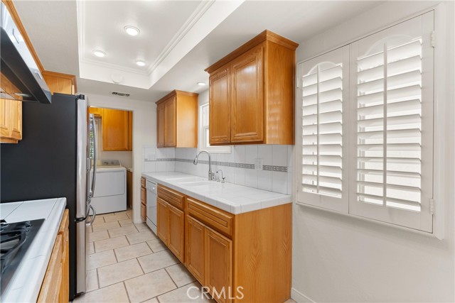 Detail Gallery Image 9 of 27 For 1841 Lake St, Huntington Beach,  CA 92648 - 3 Beds | 2 Baths