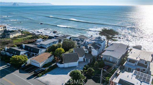 Detail Gallery Image 4 of 18 For 268 Pacific, Cayucos,  CA 93430 - 3 Beds | 3/1 Baths