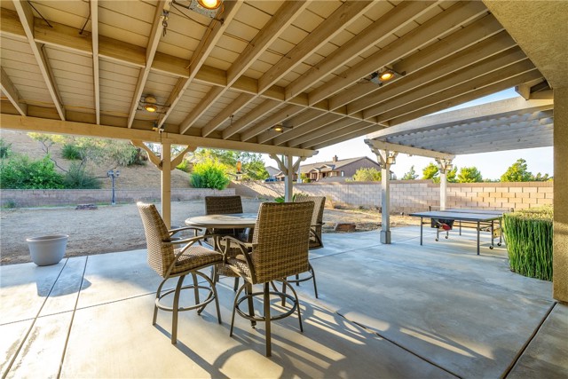 Detail Gallery Image 47 of 59 For 40651 Whitecliff Way, Palmdale,  CA 93551 - 5 Beds | 2/1 Baths