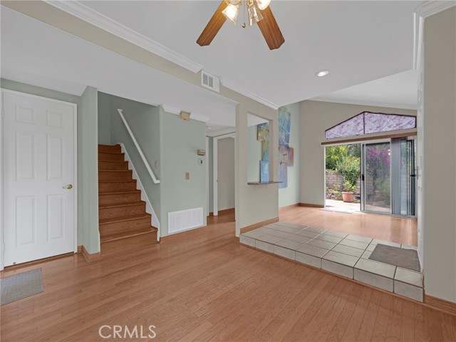 6004 Rothko Lane, Simi Valley CA: https://media.crmls.org/medias/bbad15f8-0748-4c7e-aca1-13695bdb7404.jpg