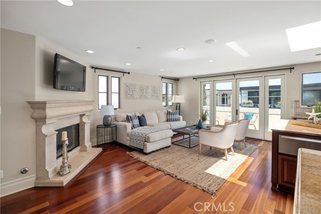 429 21st Place, Manhattan Beach, California 90266, 3 Bedrooms Bedrooms, ,3 BathroomsBathrooms,Residential,Sold,21st,SB22099322