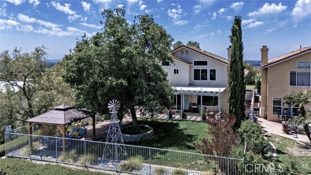 21672 High Country Drive, Rancho Santa Margarita CA: https://media.crmls.org/medias/bbae8903-2d16-4115-bd7c-526c7fd72593.jpg