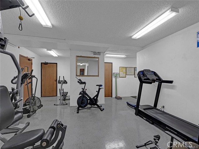 20234 Cantara Street, Winnetka CA: https://media.crmls.org/medias/bbaec34a-6e19-4962-8227-05f14dba26e8.jpg