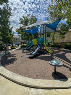 42060 Veneto Drive, Temecula CA: https://media.crmls.org/medias/bbaf4775-dff6-4766-9245-c92db697f0ac.jpg