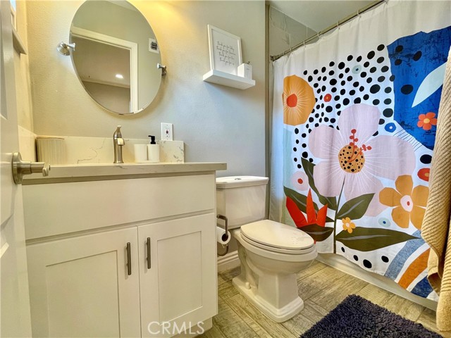 Detail Gallery Image 6 of 9 For 642 W Wilson St, Costa Mesa,  CA 92627 - 3 Beds | 2 Baths