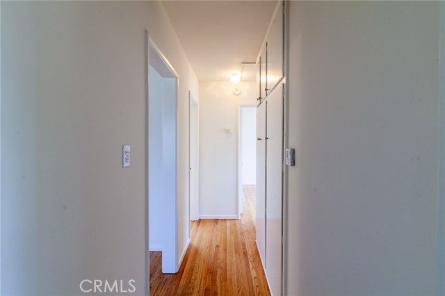 10935 Nassau Avenue, Sunland CA: https://media.crmls.org/medias/bbafed48-a1c8-47ac-a8f5-c1df29d29115.jpg