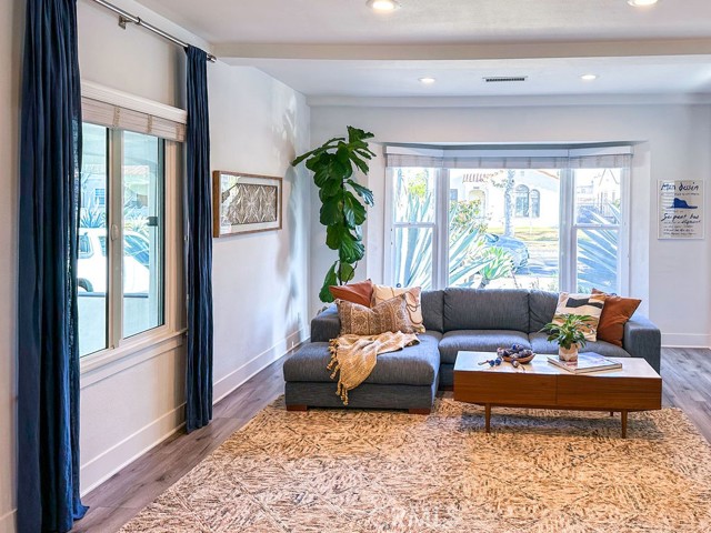 Detail Gallery Image 21 of 71 For 1927 W 84th Pl, Los Angeles,  CA 90047 - 3 Beds | 2 Baths