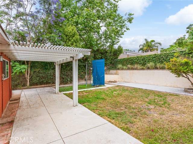 404 Kansas Street, El Segundo CA: https://media.crmls.org/medias/bbb01476-11d8-439e-802e-90849607d07a.jpg