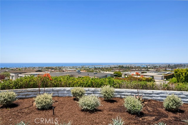 Detail Gallery Image 21 of 44 For 2701 Windover Dr, Corona Del Mar,  CA 92625 - 4 Beds | 2/1 Baths