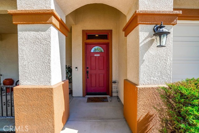 Detail Gallery Image 4 of 47 For 32004 Teal Ct, Yucaipa,  CA 92399 - 4 Beds | 2 Baths