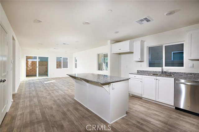 Detail Gallery Image 2 of 13 For 30843 Draco Dr, Winchester,  CA 92596 - 3 Beds | 2 Baths