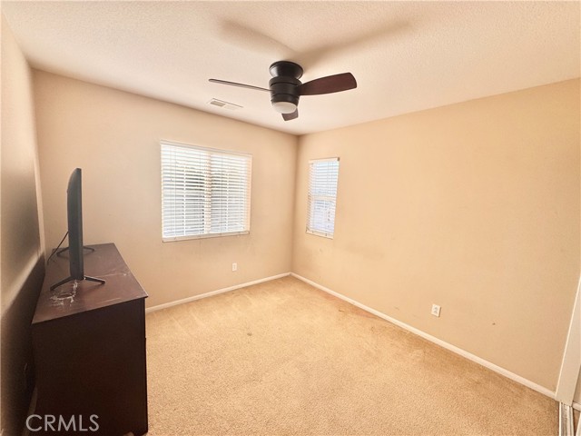 Detail Gallery Image 15 of 30 For 27090 Aventurine Way, Moreno Valley,  CA 92555 - 4 Beds | 2/1 Baths