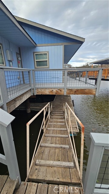 Detail Gallery Image 9 of 34 For 15198 Harbor, Clearlake,  CA 95422 - 2 Beds | 2 Baths