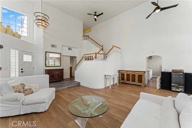 Detail Gallery Image 10 of 70 For 25507 Longfellow Pl, Stevenson Ranch,  CA 91381 - 4 Beds | 3 Baths