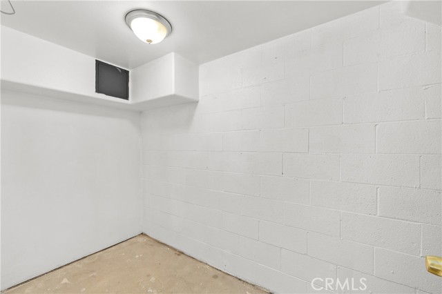 Detail Gallery Image 4 of 39 For 4838 Elmwood #7,  Los Angeles,  CA 90004 - 3 Beds | 3 Baths