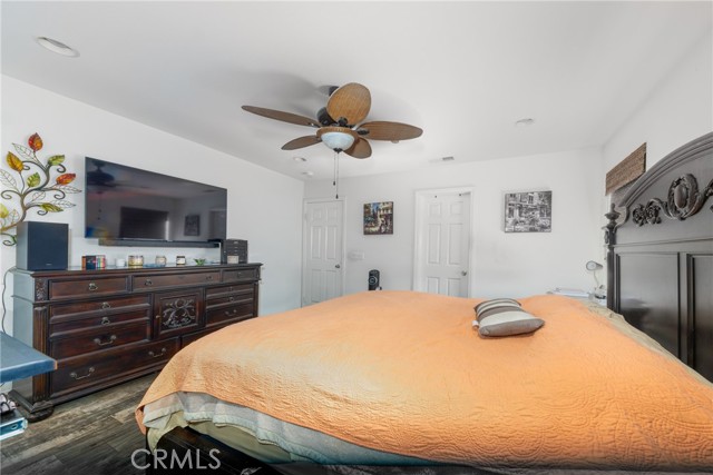 5534 Hartness Court, Fontana CA: https://media.crmls.org/medias/bbb785c4-6612-4b22-9421-2b27150f06cd.jpg
