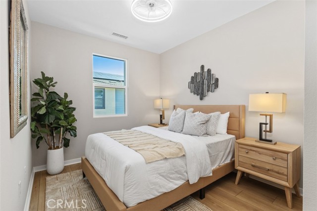 Detail Gallery Image 25 of 31 For 109 S Laxore St #303,  Anaheim,  CA 92804 - 4 Beds | 3/1 Baths