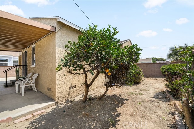 Detail Gallery Image 9 of 35 For 2553 E 219th Pl, Carson,  CA 90810 - 2 Beds | 1 Baths