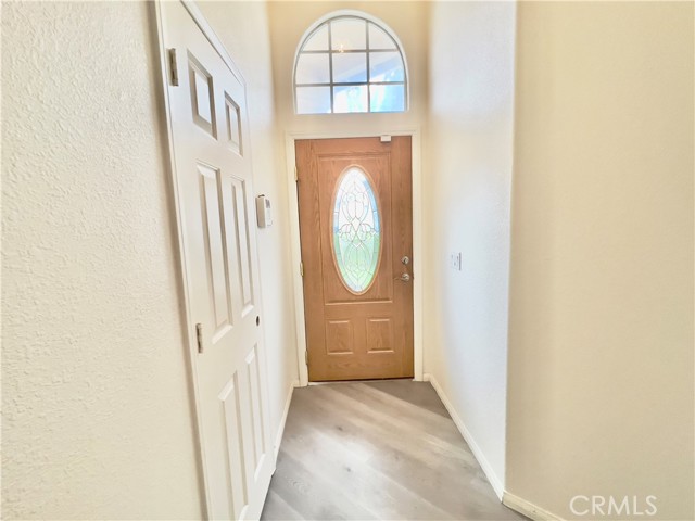 Detail Gallery Image 3 of 30 For 17980 Lakeview Dr, Victorville,  CA 92395 - 3 Beds | 2 Baths