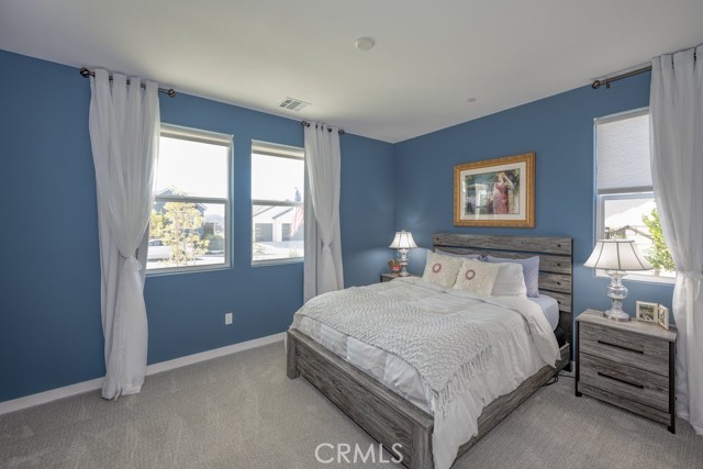 Detail Gallery Image 13 of 57 For 28701 Wildflower Ca,  Castaic,  CA 91384 - 4 Beds | 3/1 Baths